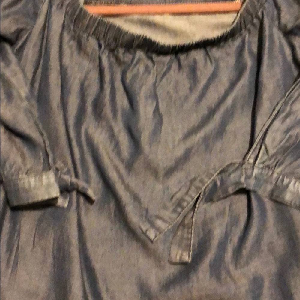 Top - Picture 2 of 2
